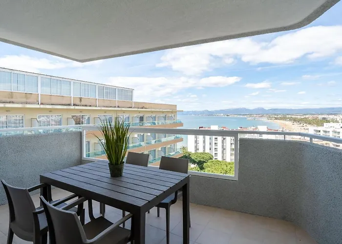 Rentalmar Blue & Pool 3*