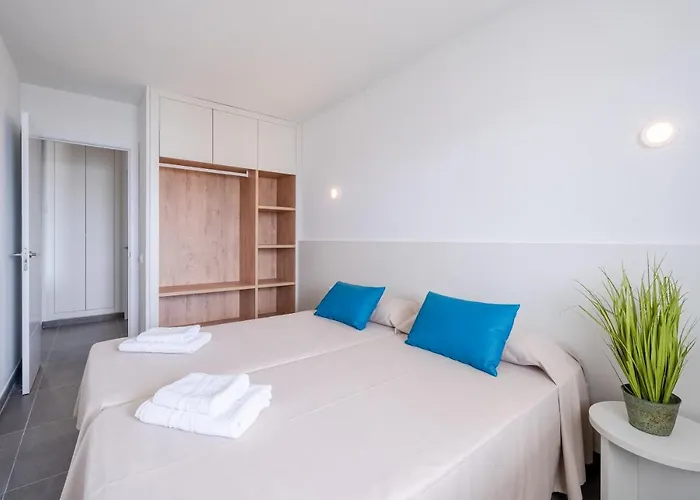 Апарт-отель Rentalmar Blue & Pool 3*