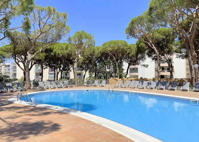 Rentalmar Blue & Pool 3*